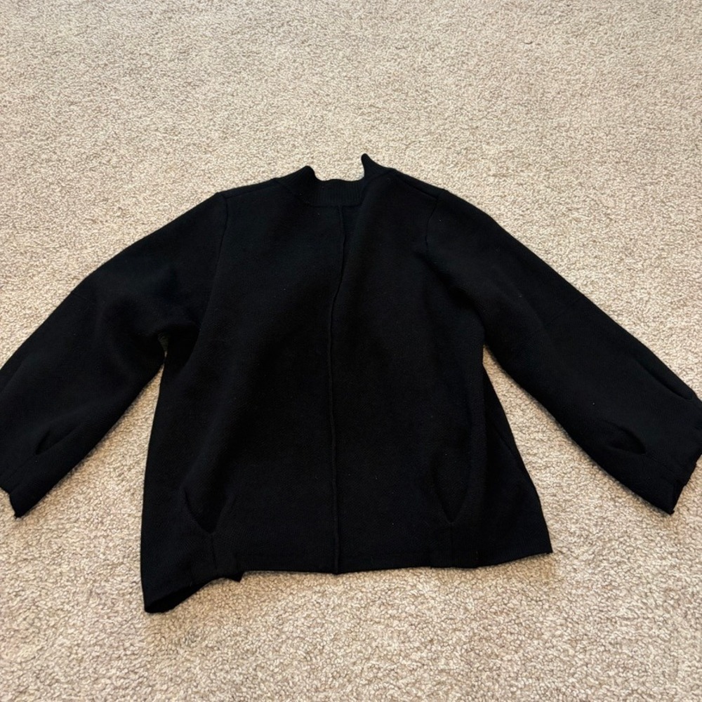 Tahari Cropped Cardigan Sweater Womens S Petite Black Layering Minimalist - Picture 6 of 6